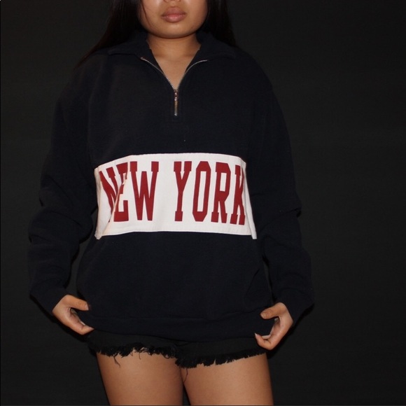 Brandy Melville Sweaters - Brandy Melville New York zip Sweater M RARE!